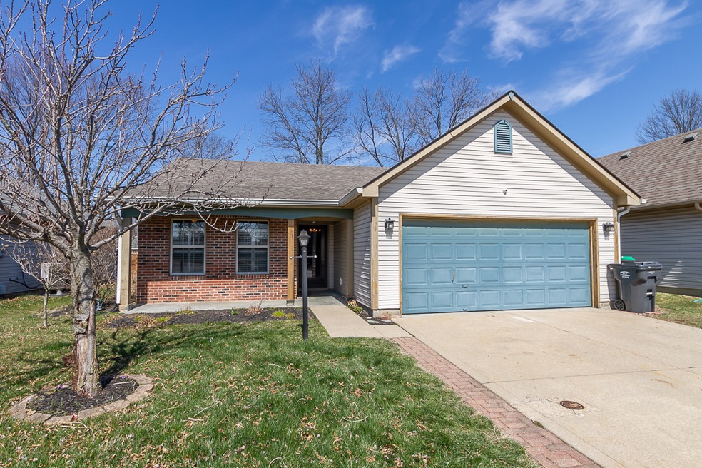 188 Tracy Ridge Blvd, Whiteland, IN 46184 - photo 1