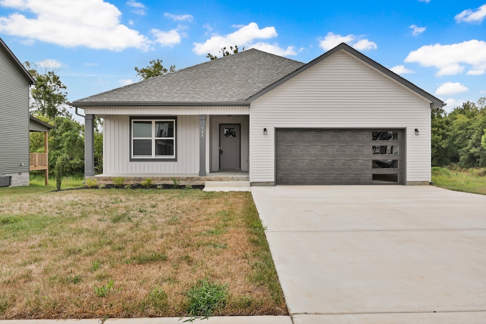 375 Galway Dr, Clarksville, TN 37042 - photo 1