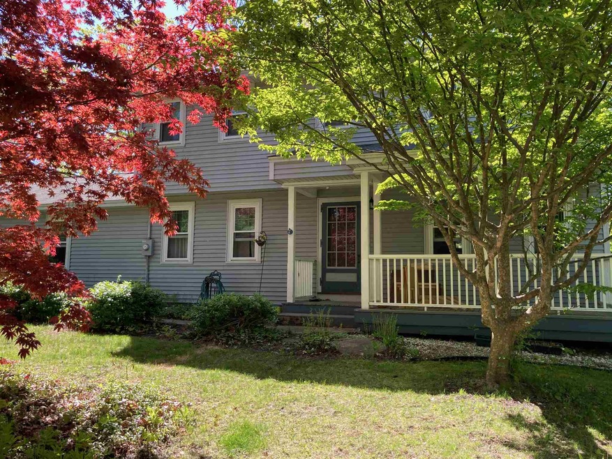 4 Olde Coach Rd, Derry, NH 03038 - photo 1