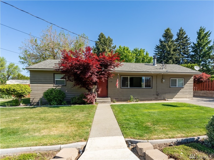 1437 Tedford St SE, East Wenatchee, WA 98802 - photo 1