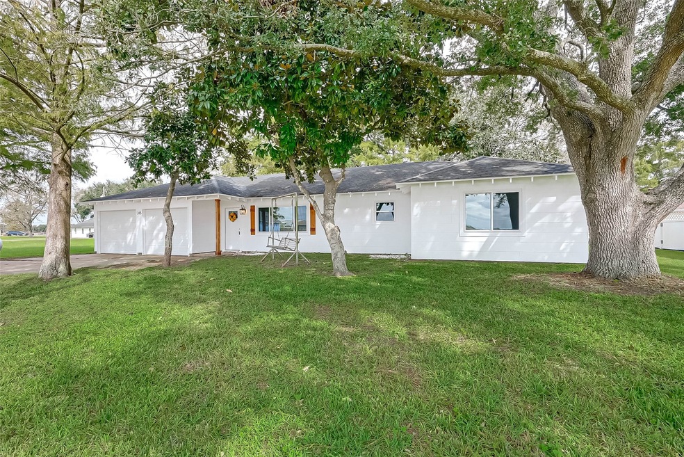 315 S 8th St, Beasley, TX 77417 - photo 1