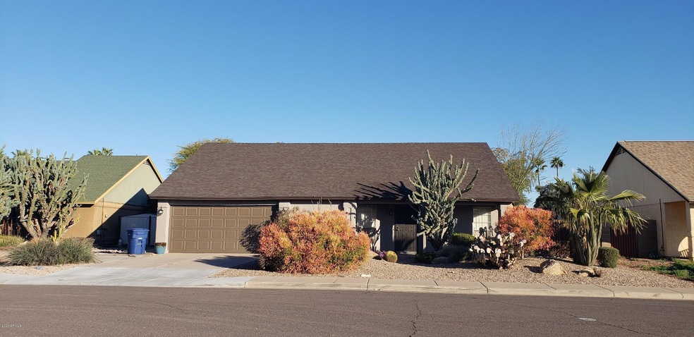 1704 W Barrow Dr, Chandler, AZ 85224 - photo 1