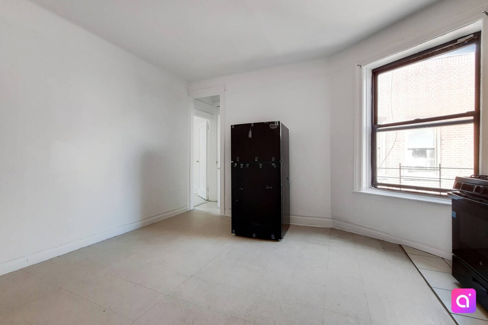 2705 Morris Ave unit 4E, Bronx, NY 10468 - photo 1