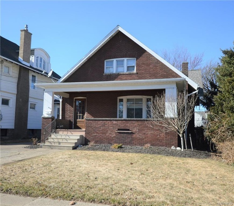 404 Wheatfield St, North Tonawanda, NY 14120 - photo 1