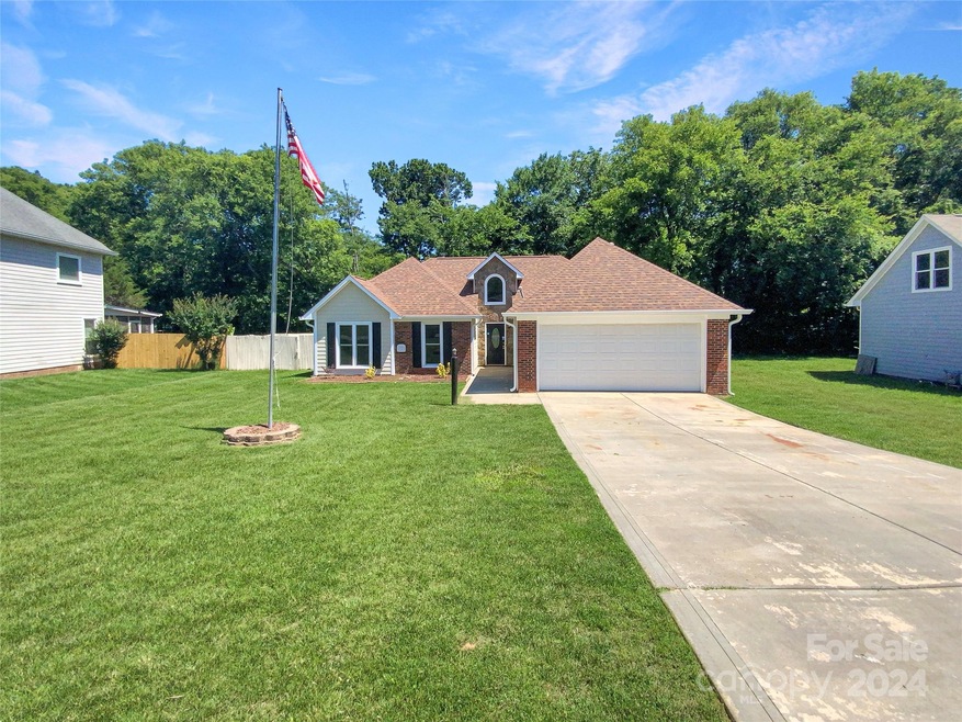 4660 Falcon Chase Dr SW, Concord, NC 28027 - photo 1