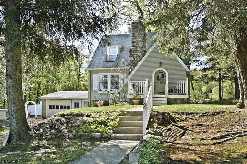 2 Mountainview Ave, Mount Arlington, NJ 07856 - photo 1