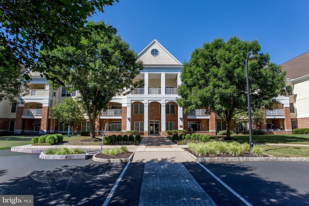 For Sale $560,000 • Co-Listing Agent