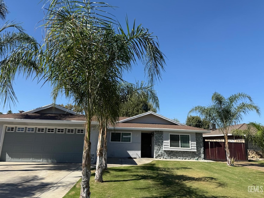 6207 Parsons Way, Bakersfield, CA 93307 - photo 1