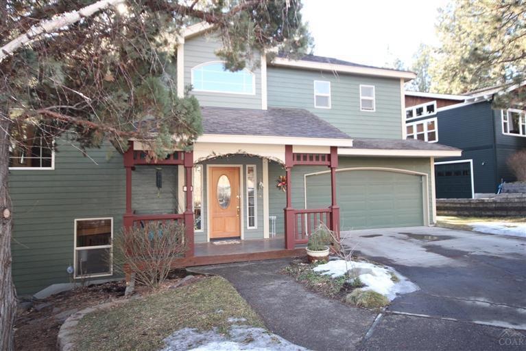 1605 NW Albany Ave, Bend, OR 97701 - photo 1