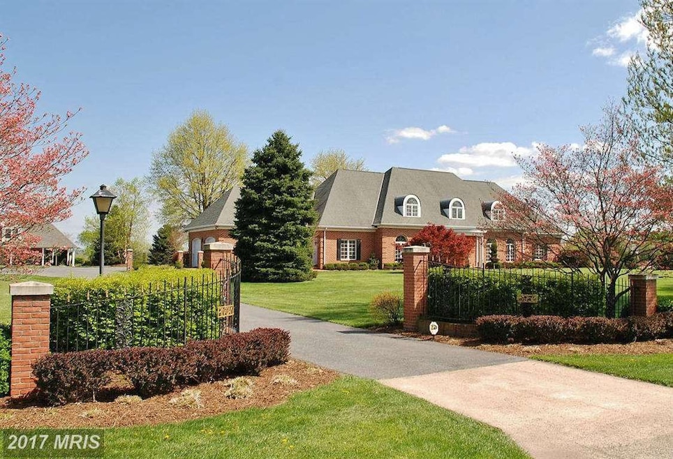 5950 Elmer Derr Rd, Frederick, MD 21703 - photo 1