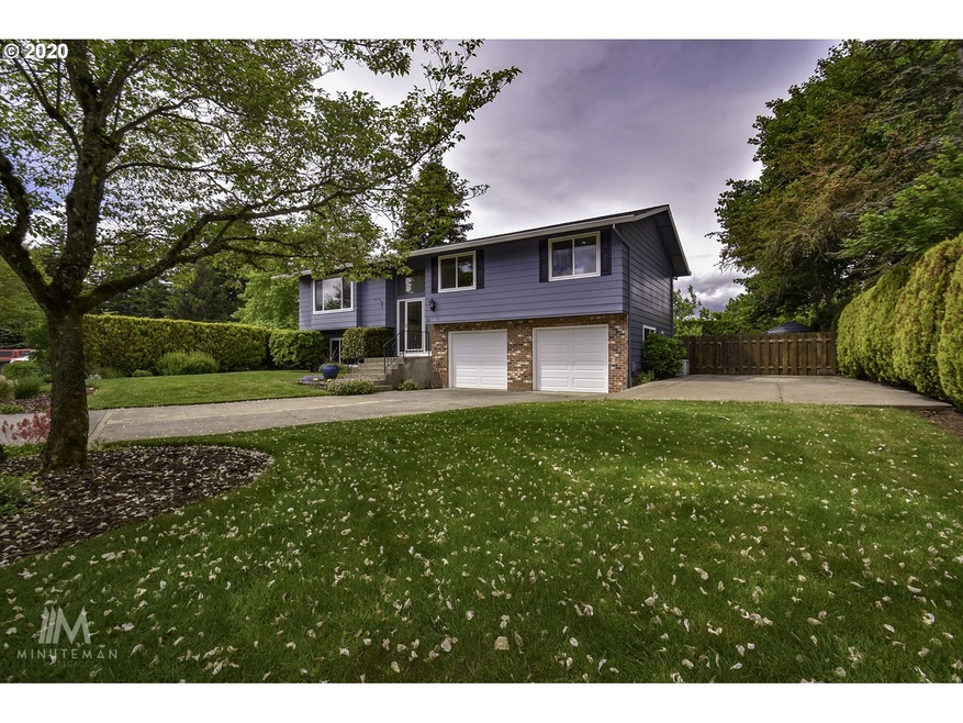 903 SW 27th Cir, Troutdale, OR 97060 - photo 1