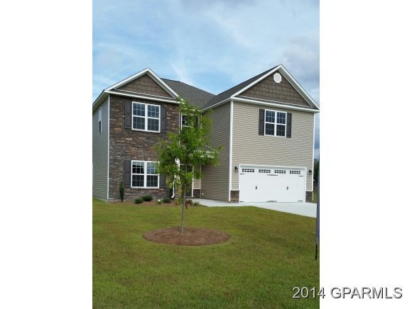 2900 Cresset Dr, Winterville, NC 28590 - photo 1