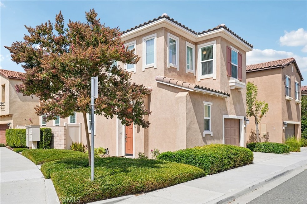 Under Contract $1,290,000 • Co-Listing Agent