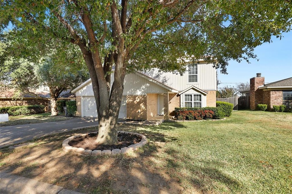 3716 Misty Meadow Dr, Fort Worth, TX 76133 - photo 1