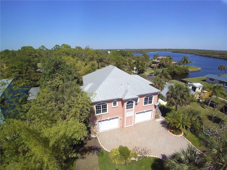 Welcome to 9033 Allapata Lane located in Venice wi