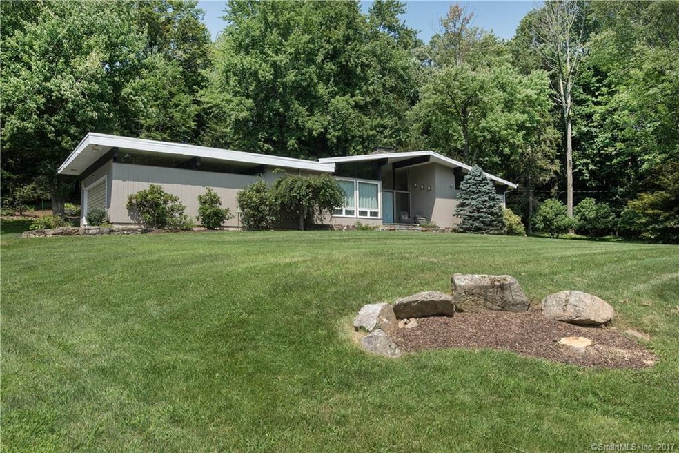 91 Bogus Rd, Ridgefield, CT 06877 - photo 1