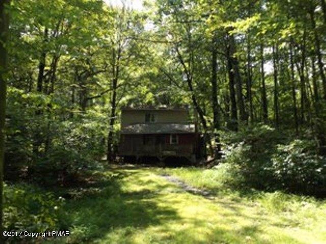 321 Lizzie Ln, Cresco, PA 18326 - photo 1