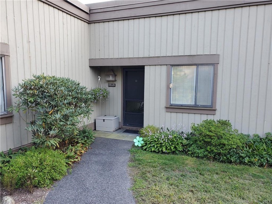 624 Heritage Village unit D, Southbury, CT 06488 - photo 1