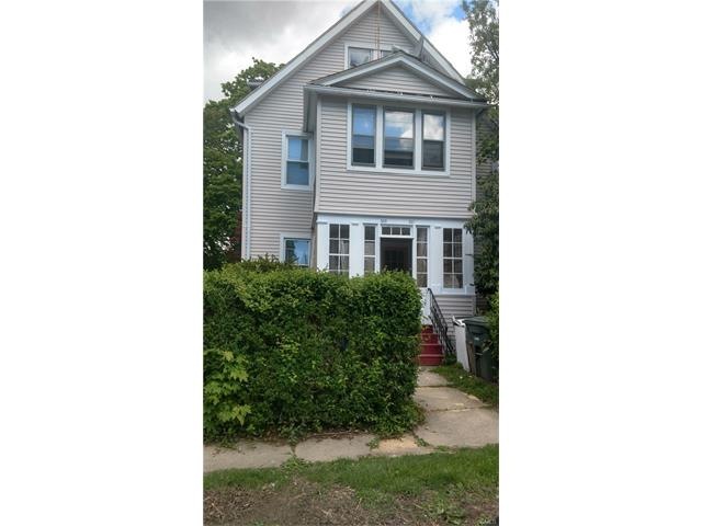 537 Midland St unit 3, Bridgeport, CT 06605 - photo 1