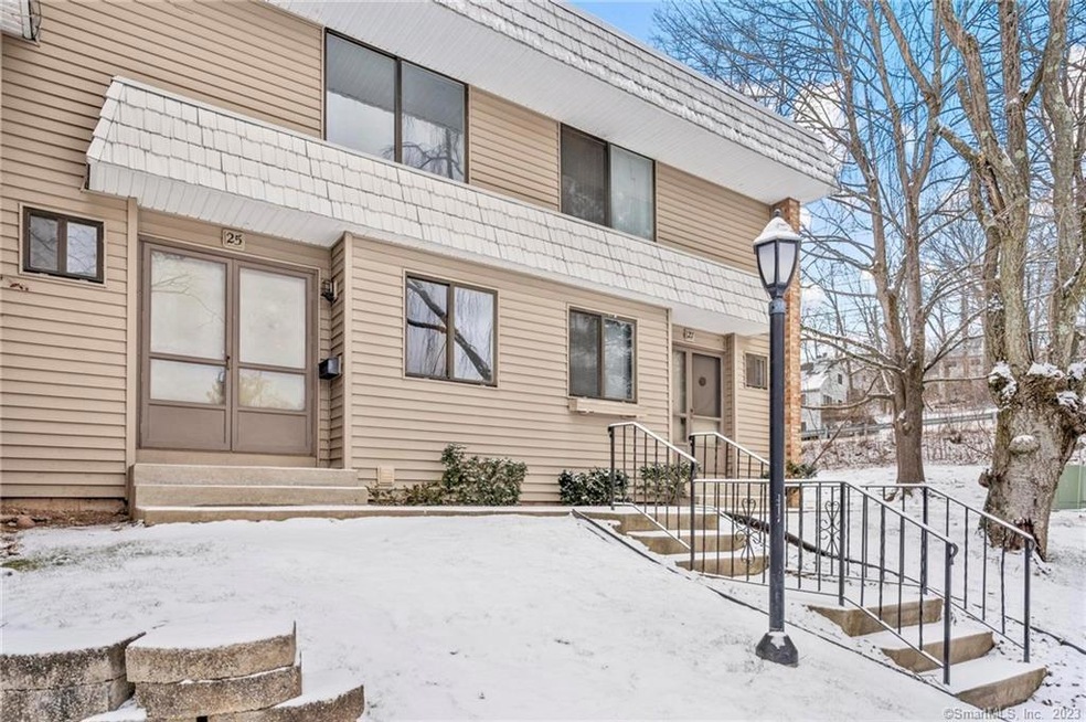 25 Redwood Ct unit 25, Cromwell, CT 06416 - photo 1