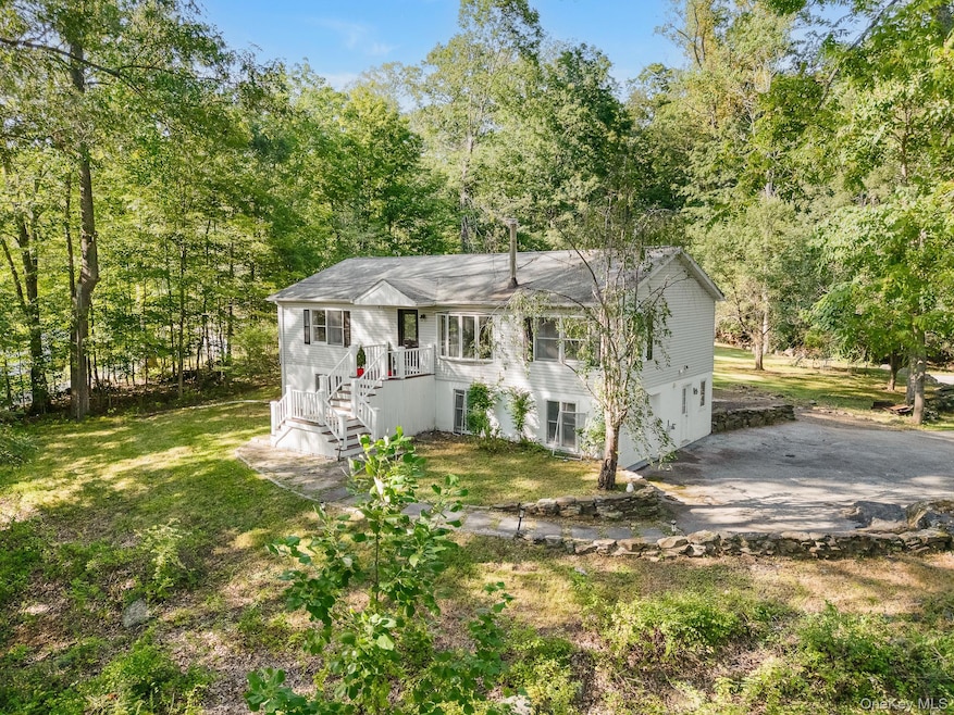 36 Colabaugh Pond Rd, Croton On Hudson, NY 10520 - photo 1