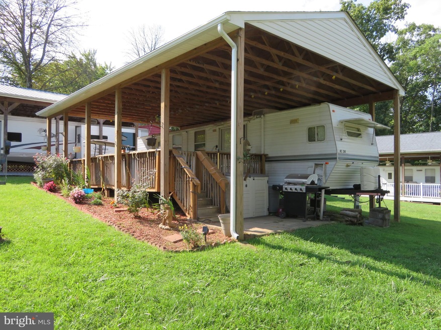 41-24 Buffalo Pass, Falling Waters, WV 25419 - photo 1