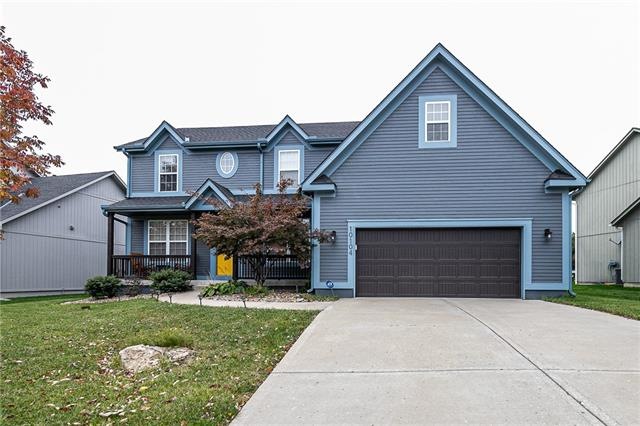 10104 Sunset Dr, Lenexa, KS 66220 - photo 1
