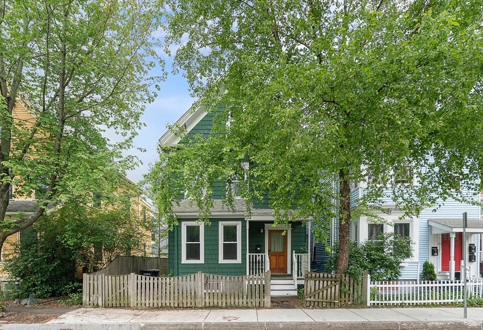 28 Summer St unit 1, Somerville, MA 02143 - photo 1