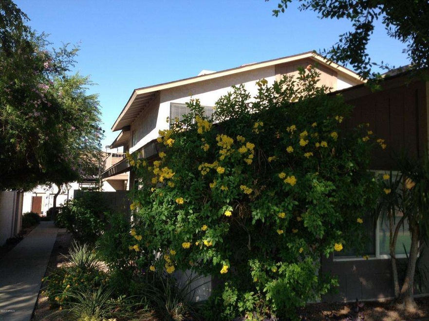 Curb view 3