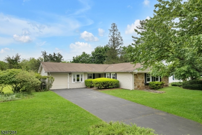 15 Larsen Rd, Somerset, NJ 08873 - photo 1