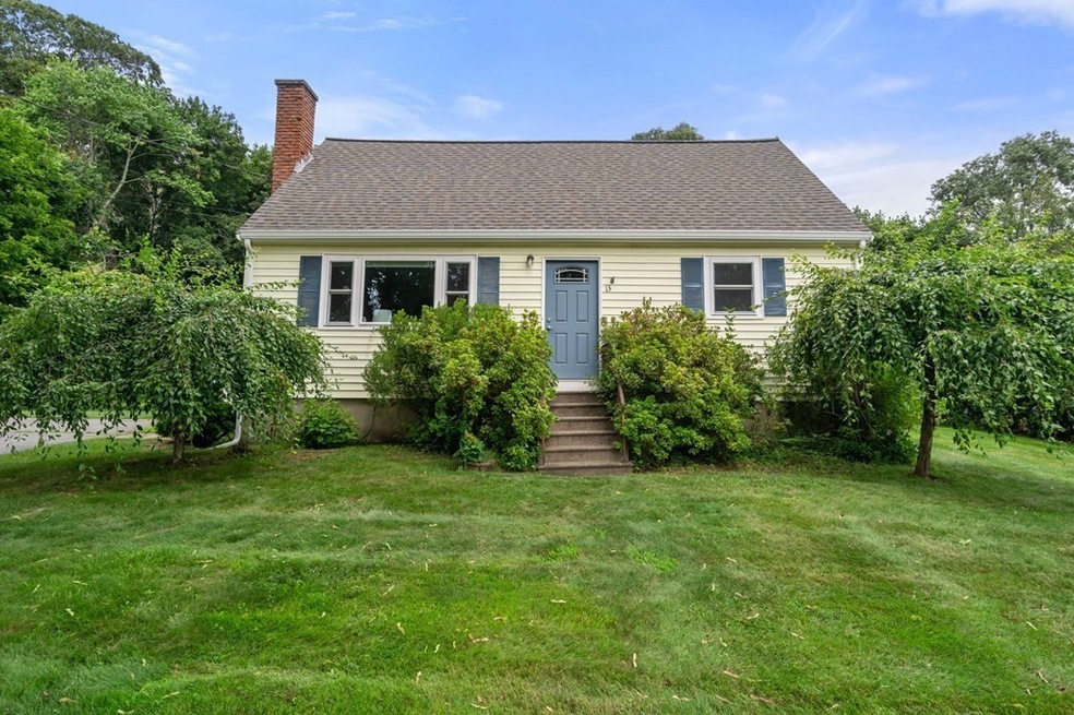 13 Huron Dr, Hudson, MA 01749 - photo 1