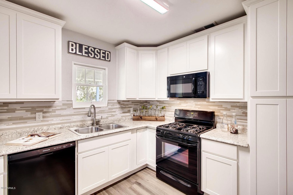 009-9-Kitchen