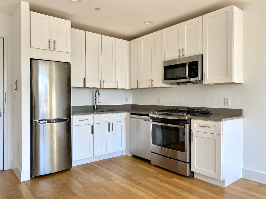 45-11 Broadway unit 2-B, Long Island City, NY 11103 - photo 1