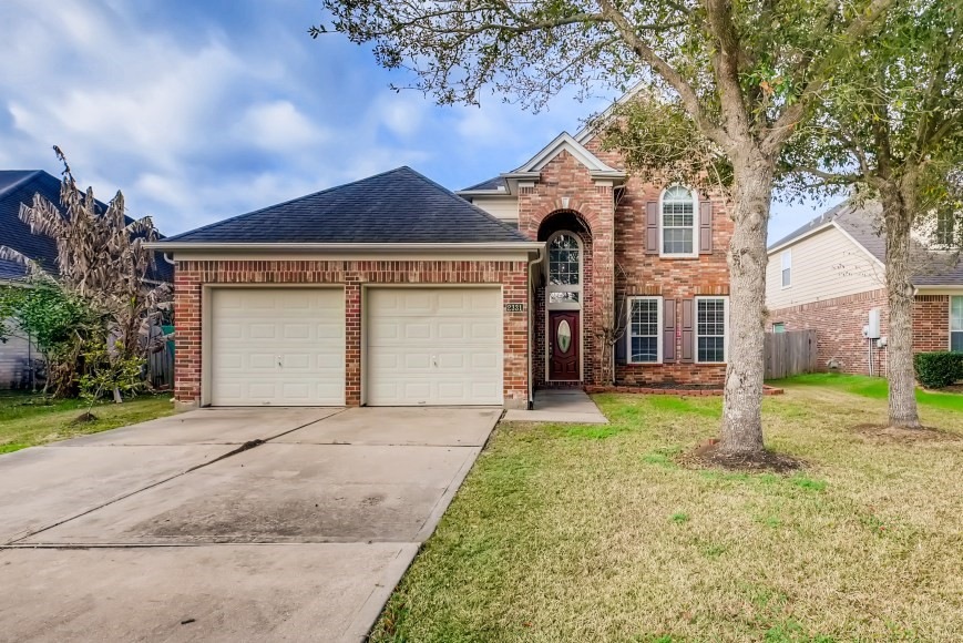 2331 Barton River Ct, Richmond, TX 77469 - photo 1