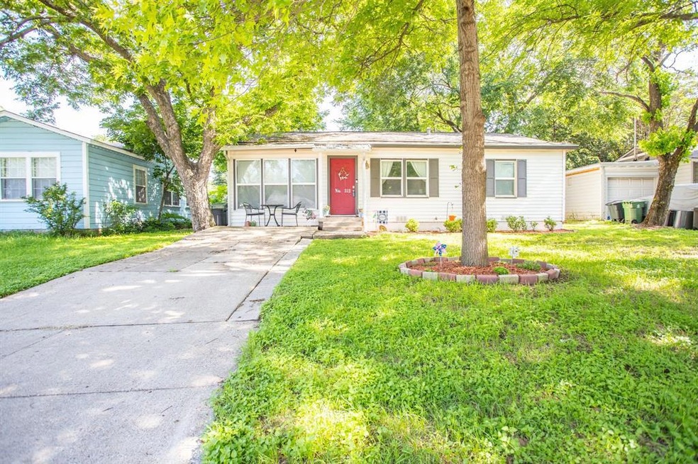 312 Elm St, Hurst, TX 76053 - photo 1