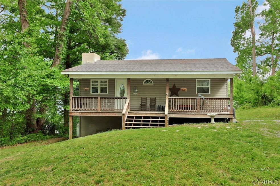 1233 N Lakeshore Dr, Louisa, VA 23093 - photo 1