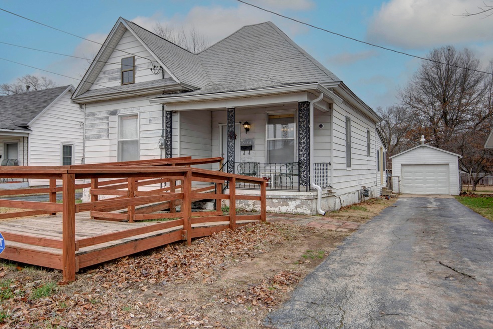Exterior-Grant (1)