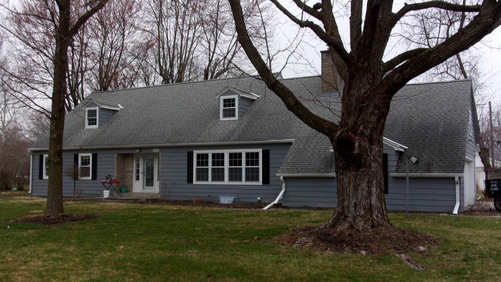 1205 Summit Ave, Bluffton, IN 46714 - photo 1