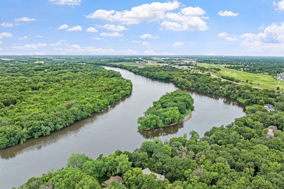 For Sale $115,000 • Co-Listing Agent