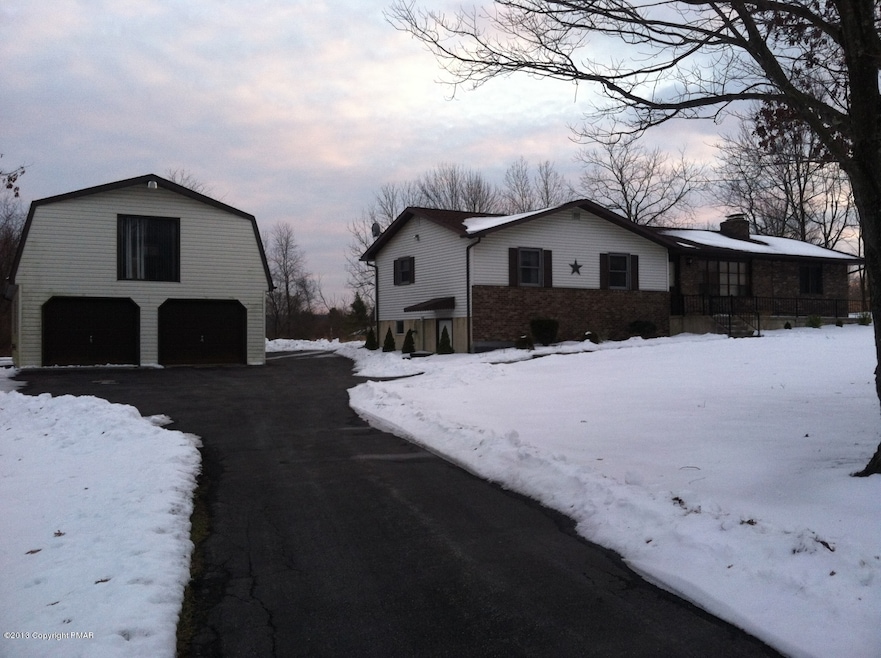 1290 Par Dr, Kunkletown, PA 18058 - photo 1