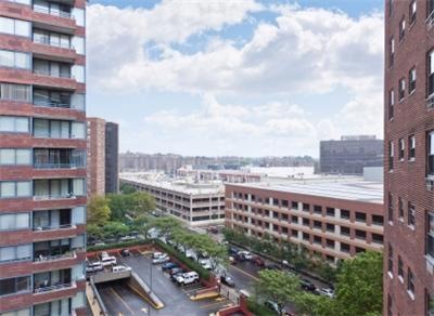 61-15 97th St unit 11K, Rego Park, NY 11374 - photo 1