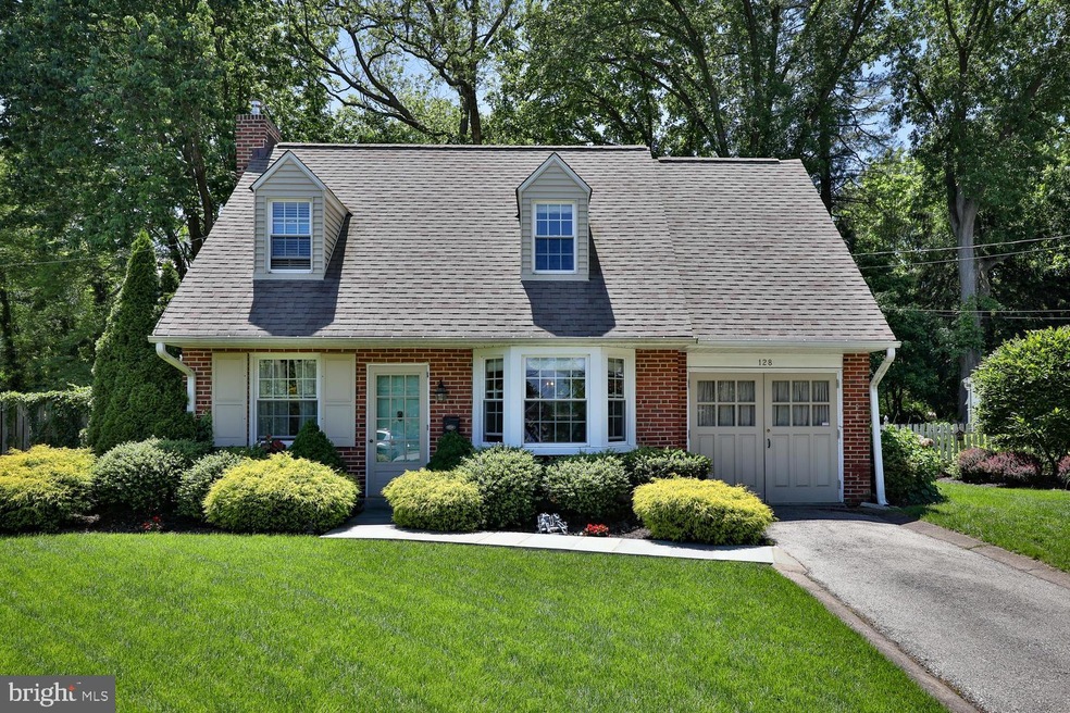 128 College Ave, Flourtown, PA 19031 - photo 1