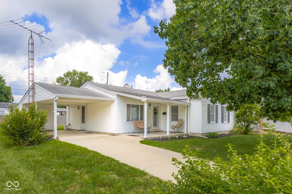 3042 Desoto Way, Columbus, IN 47203 - photo 1