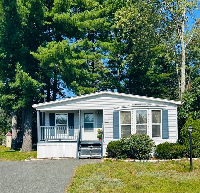 519 E River St, Orange, MA 01364 - photo 1