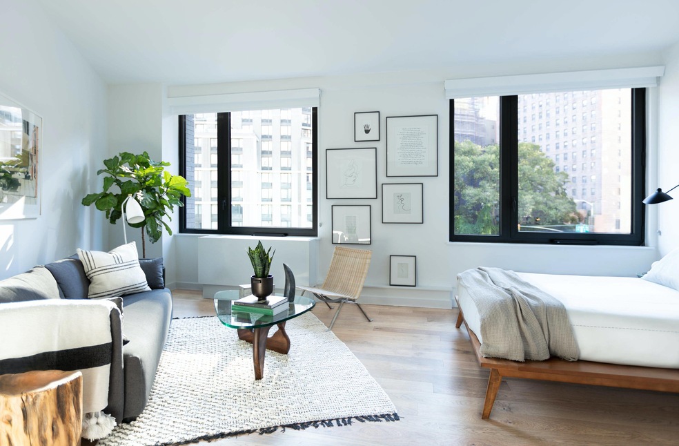 445 W 35th St unit 8H, New York, NY 10001 - photo 1