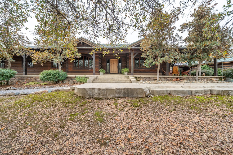 15900 El Camino Robles Rd-19