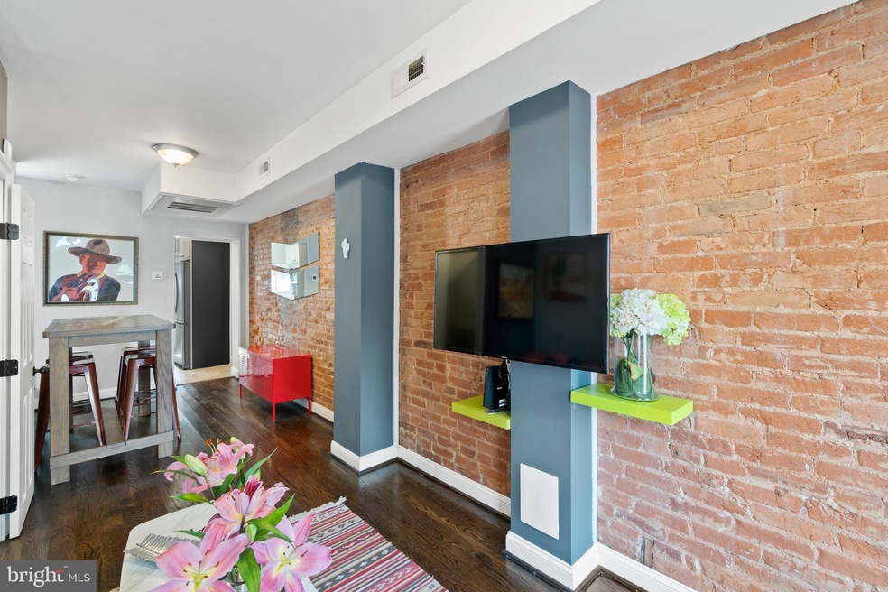 933 8th St NE, Washington, DC 20002 - photo 1