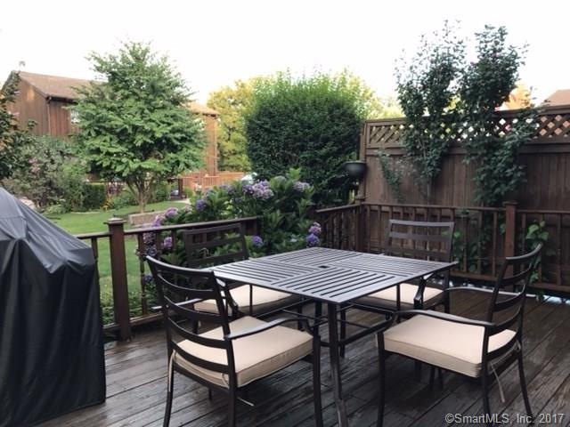 2 Hadik Pkwy unit 1A, Norwalk, CT 06854 - photo 1