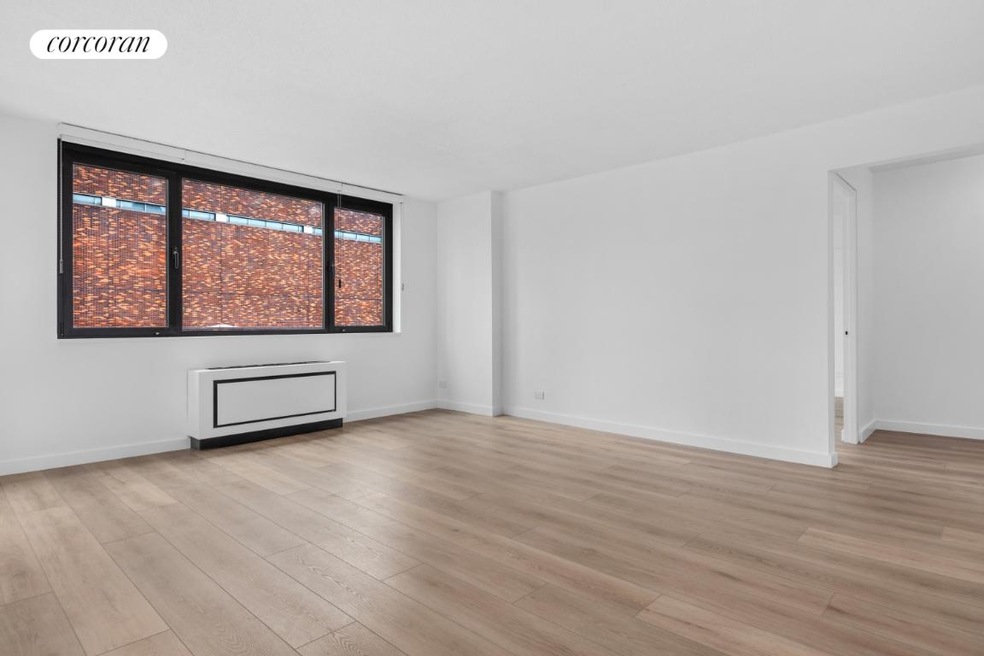 45 W 67th St unit 8J, New York, NY 10023 - photo 1