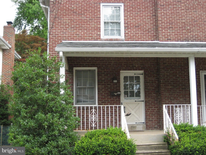 828 Walnut St, Darby, PA 19023 - photo 1
